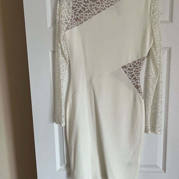 White BCBGMaxAzria dress. Size small - Picture 2 of 3